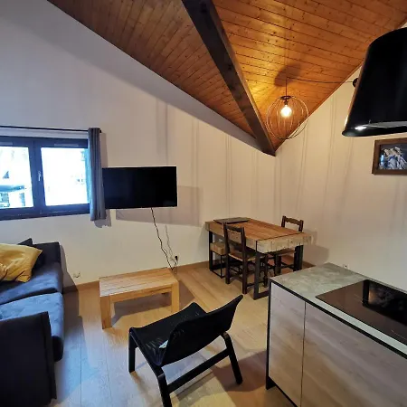 Le Mallory Apartment